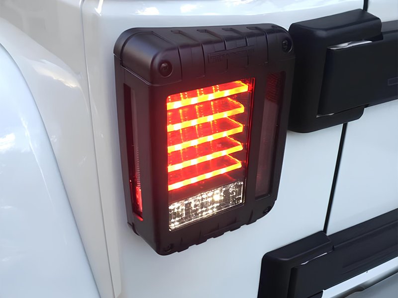 Feux hinten à leds version europe für Jeep Wrangler JK - la paire — DTC Parts