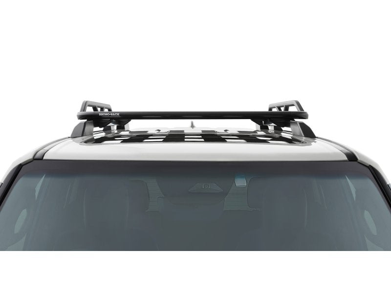 Sada střešního nosiče Rhino Rack Tradie Pioneer 6 1500x1240mm na továrních střešních ližinách — Rhino Rack