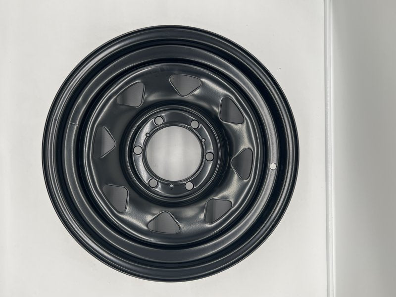 Felge Stahl Triangular schwarz 7x16 6x139.7 Toyota Hilux IFS 4Runner — N4-Offroad