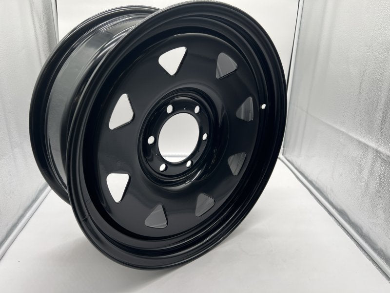 Jante Stahl Triangular noire 7.5X18 6x139.7 Toyota Land Cruiser und Hilux — N4-Offroad