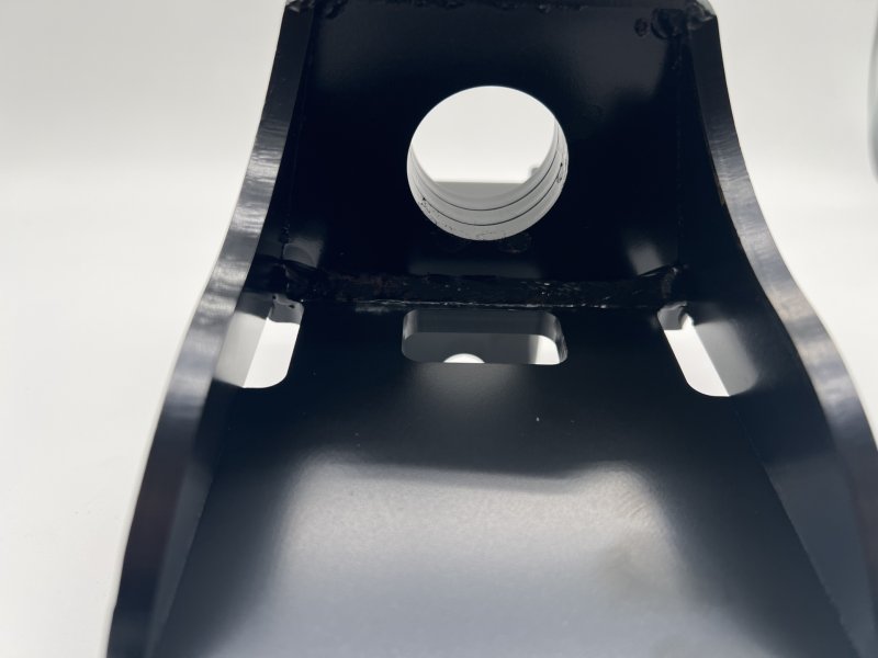 N4-Offroad Absenk-Konsole (Drop Bracket) Längslenker Vorderachse links für Nissan Patrol Y60/Y61