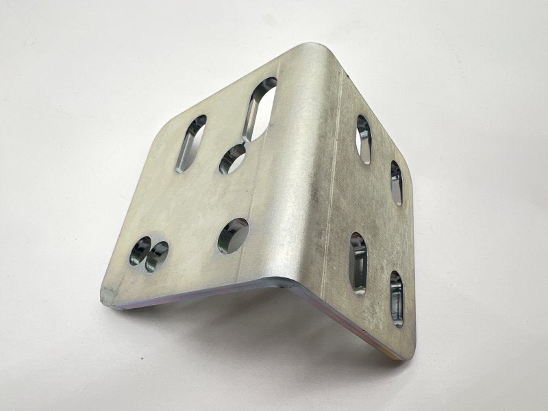 Halterung universell Winkel für Diesel-Vorfilter Racor 100 200 — N4-Offroad