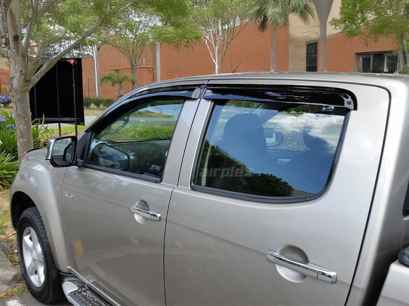 Windabweiser-Satz (4-teilig) vorn und hinten Isuzu D-Max 2012–2020, Klebemontage — Airplex