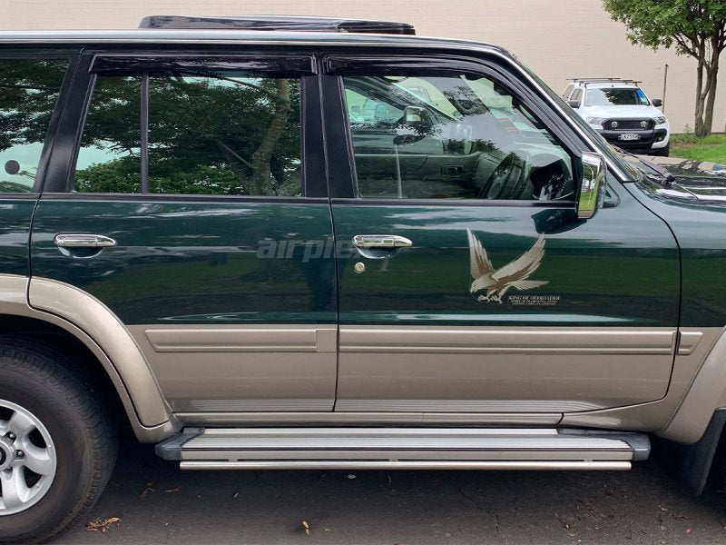 Windabweiser-Satz (4-teilig) vorn und hinten Nissan Patrol GR Y61 (langes Fahrgestell), Klebemontage — Airplex