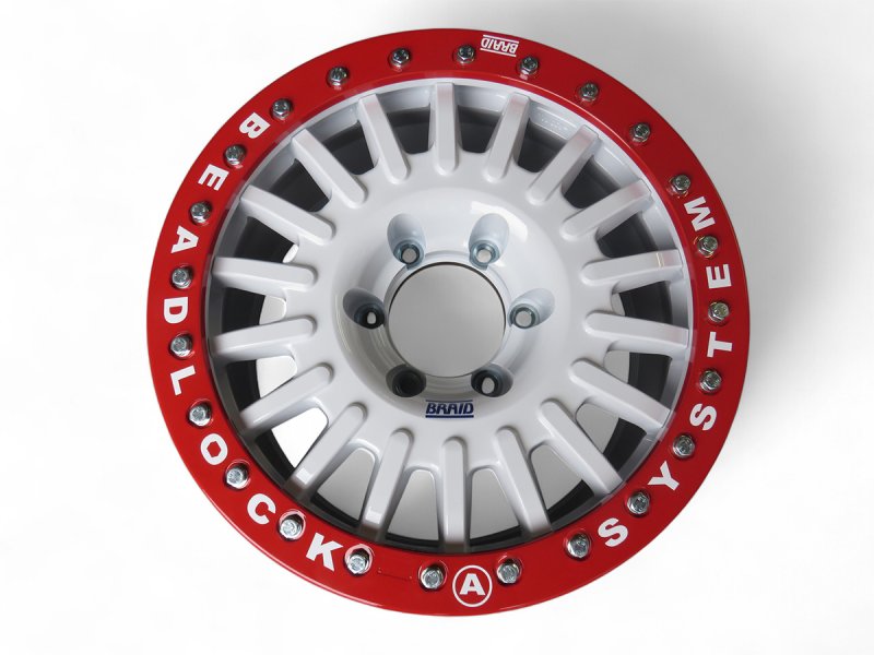 Jante alu Braid Winrace beadlock Blanche 8x16 6x139,7 ET0 KDJ12 KDJ15 Hilux Vigo Revo — Braid