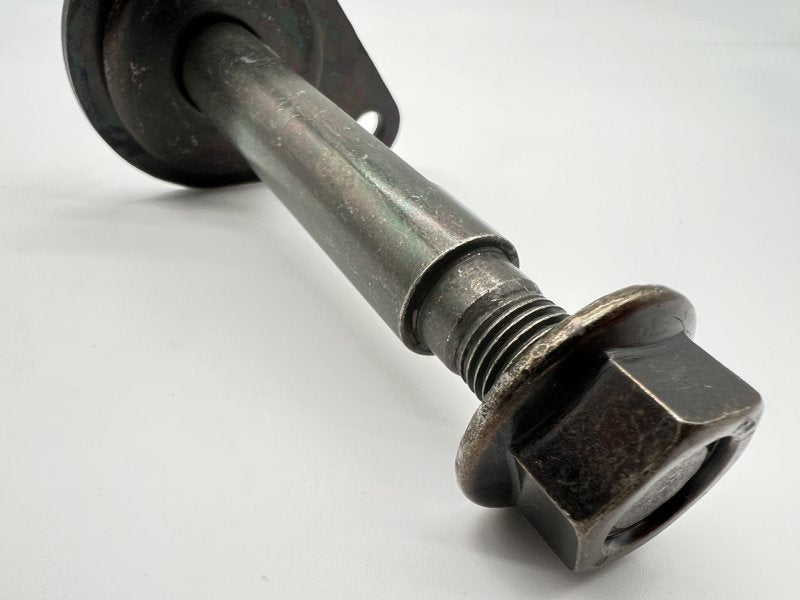 Schmierbarer Bolzen 18mm Blattfedern Fahrwerk Land Cruiser BJ4 HJ6 BJ7 HZJ7 — Belton