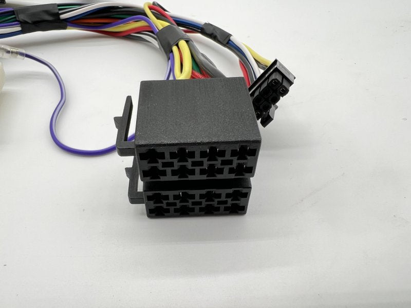 Kit Halterung Autoradio und Lenkradfernbedienung für Hilux Revo — DTC Parts