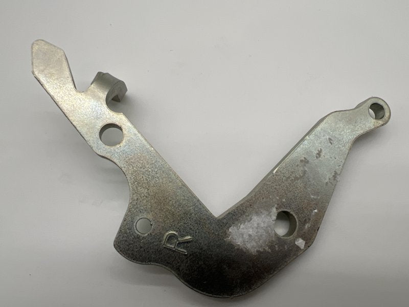 Umlenkhebel Handbremse rechts – HDJ80