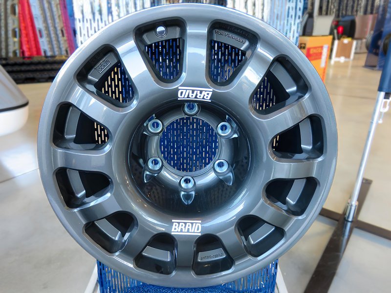 Jante Alu Braid Fullrace Grise 7x16 6x139,7 und-10 Hilux Vigo Revo — Braid
