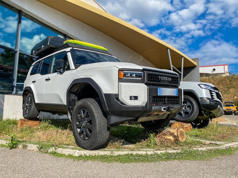 Tlumič OME Nitro+ přední střední Toyota Land Cruiser GDJ250 VJA300 — Old Man Emu
