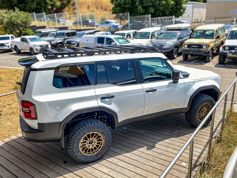 Střešní nosič Kit low profile Reconn 2413x1219mm pro Land Cruiser 250 GDJ250 Rhino Rack — Rhino Rack