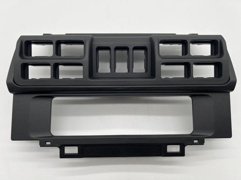 Habillage central tableau bord PVS Land Cruiser Série 7 ab 2007 avec 11 positions interrupteur — DTC Parts