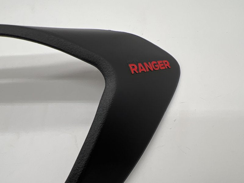 Scheinwerfer-Einfassungen schwarz für Ford Ranger T7 2016-2019 - Paar — DTC Parts