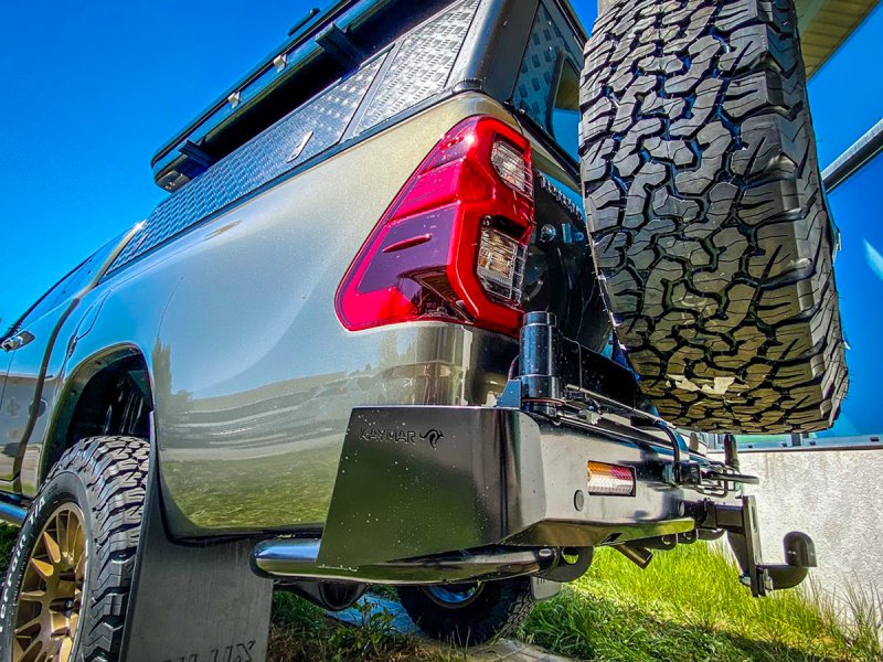 N4-Offroad Distanzstück mit Spielausgleich (zugelassen) für 2”-Anhängerkupplung – Platte mit 4 Löchern