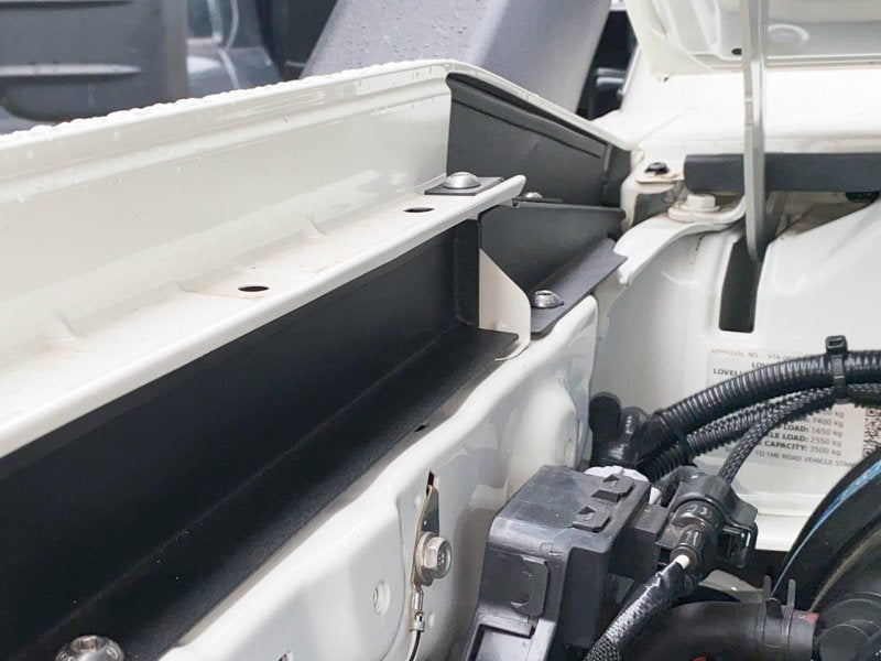 Seitliche Motorraum-Verkleidungen – Land Cruiser Serie 7 (2024+)
