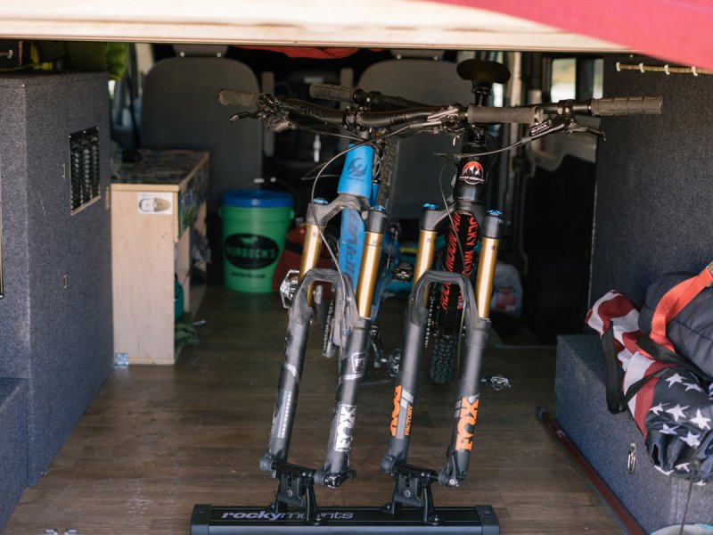 Fahrrad-Befestigungsschiene VanTrack 24" — Rocky Mounts