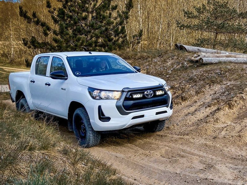 Kühlergrill-Integrationskit Triple-R Elite Wide – Toyota Hilux Revo (2021+)