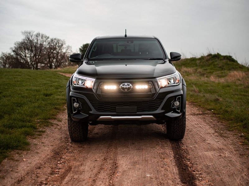 Kühlergrill-Integrationskit Triple-R – Toyota Hilux Revo (2019–2020)