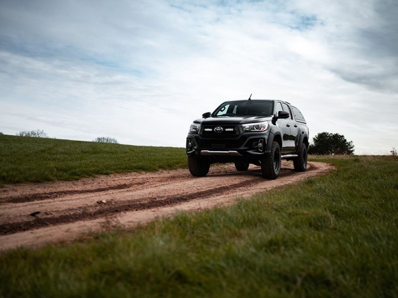 Kühlergrill-Integrationskit Triple-R – Toyota Hilux Revo (2019–2020)