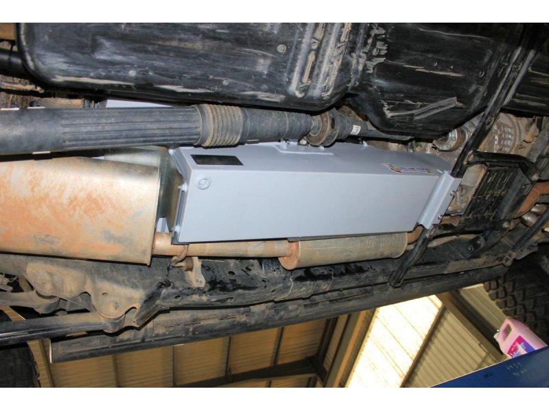 Long Ranger Zusatztank 70 L Heavy Duty – Jeep Gladiator JT V6 Benzin (ab 2020)