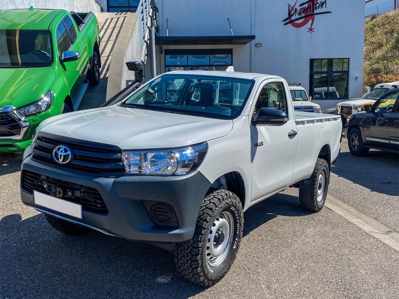 Seilwinden-Grundplatte für Original-Stoßstange für Toyota Hilux Revo vorn 12/2020 — N4-Offroad