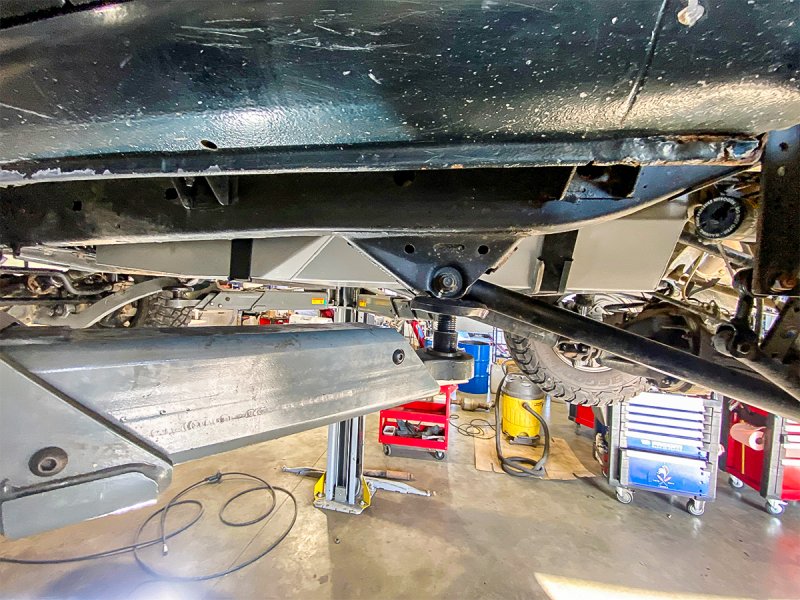 Přídavná nádrž LRA Toyota Landcruiser HDJ80 BVM 145l — LRA