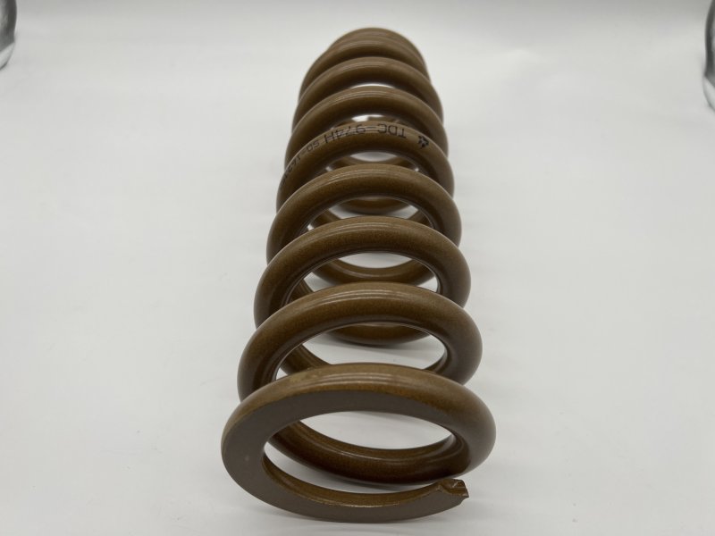 Federn vorn DTC Parts +50mm Federrate +50Kg Toyota Hilux Revo - Paar — DTC Parts