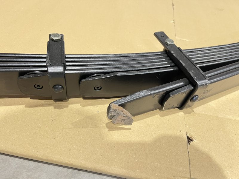 Listové pružiny podvozku zadní +50mm nosnost +600kg Toyota Hilux Revo DTC Parts — DTC Parts