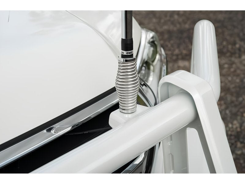 ARB Summit Bull Bar LC200 GXL – Frontansicht mit LED-Begrenzungs- und Blinkleuchten