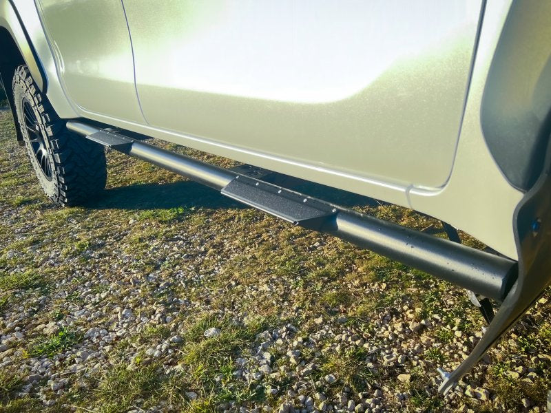 N4-Offroad Trittbrett-Aufsatz Stahl für Ø60-mm-Rohr-Schwellerschutz (Paar)