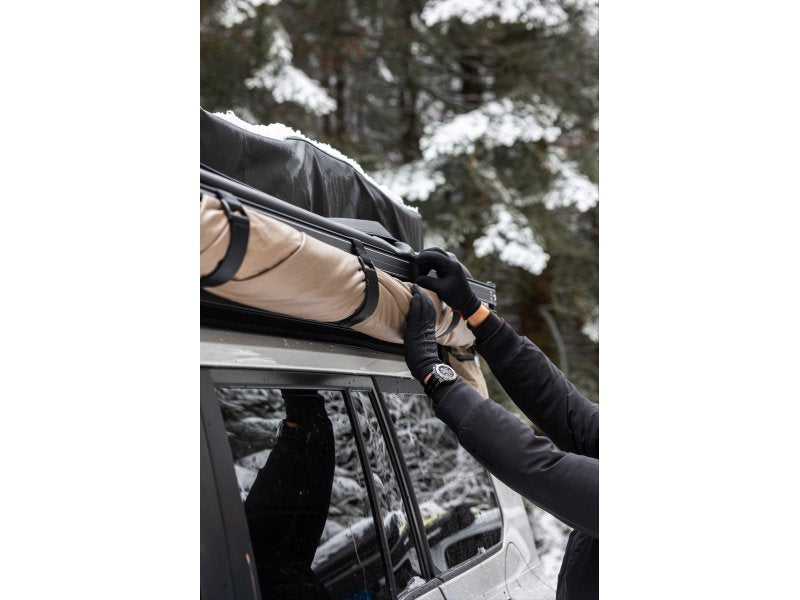 Samonosná boční markýza Batwing 2,2m 180° Rhino Rack — Rhino Rack