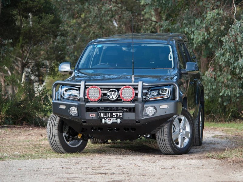 ARB Summit Combar Frontschutzbügel Stahl – VW Amarok 2010–2022 (1. Gen), windenkompatibel mit ARB Fog MkII LED
