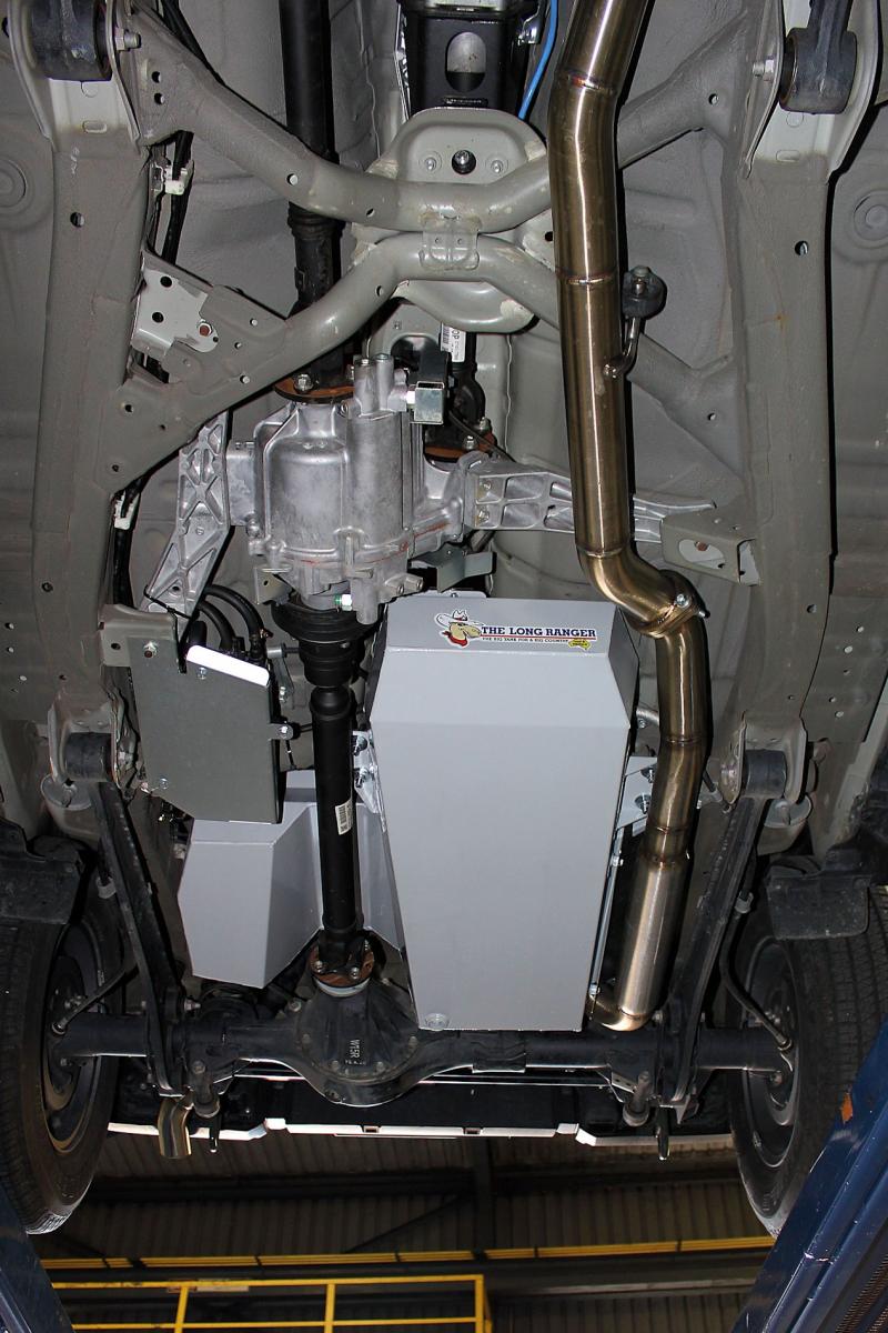 Long Ranger Jimny Tank verbaut mit Torqit Auspuffanlage