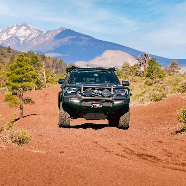 ARB Summit MkII Combar Seitenansicht Toyota Tacoma winden-kompatibel