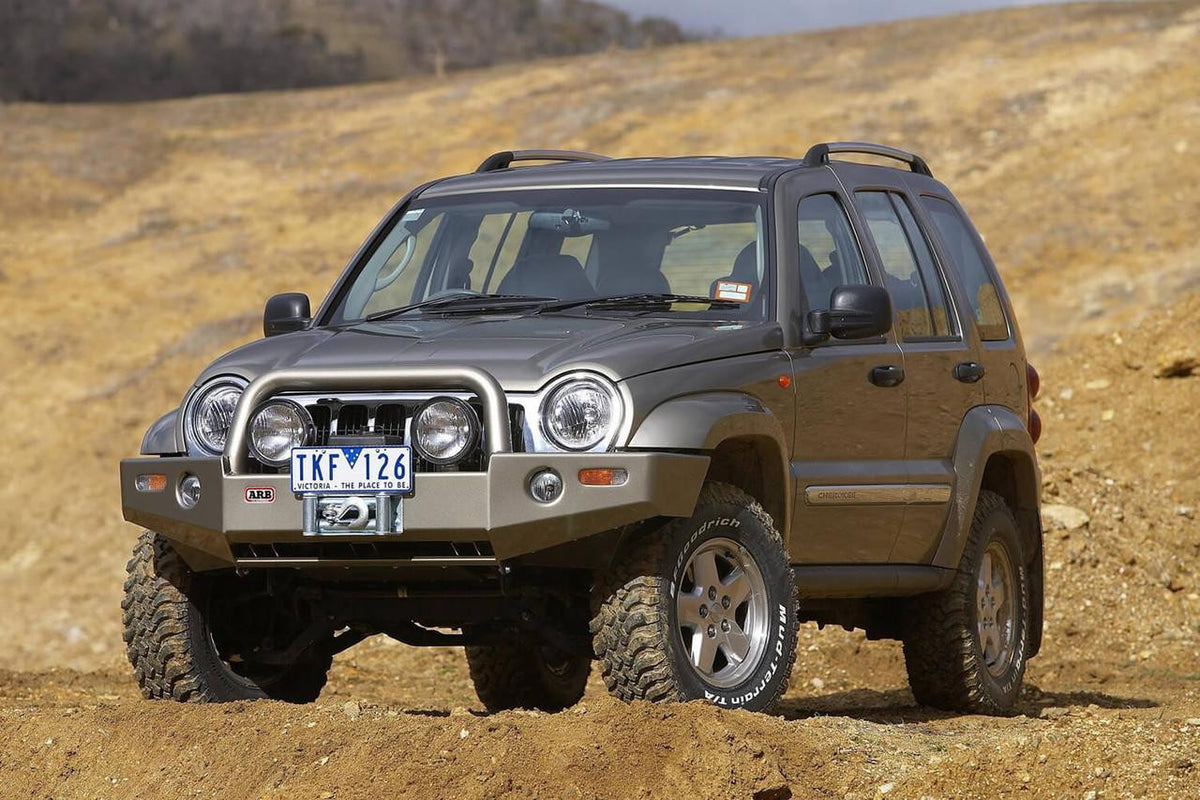 ARB Combination Bar (Combar) Stahl-Frontstoßstange schwarz für Jeep Cherokee/Liberty KJ 2005–2008