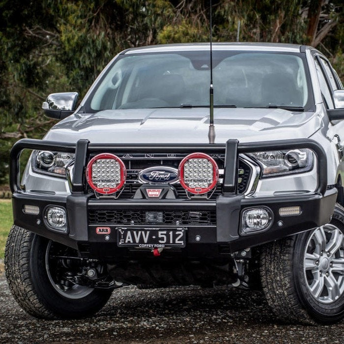 ARB Summit Bar Ford Ranger PX3 – Ansicht mit Wagenheberaufnahmen