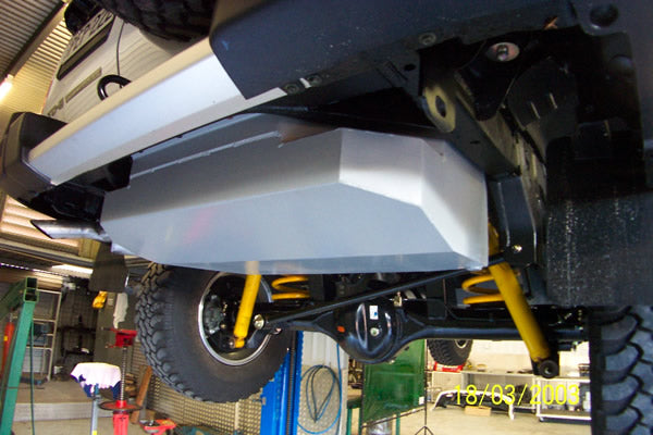 Long Ranger 145-L-Ersatztank TR45P für Nissan Patrol GU – Tank vor der Montage